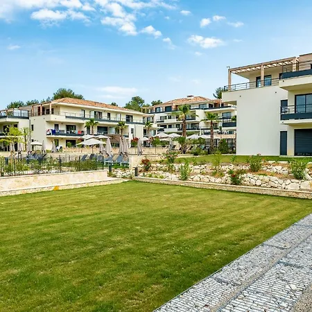 Appart hôtel Evancy Les Jardins D'azur -