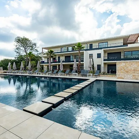 Evancy Les Jardins D'azur - Appart hôtel 4*